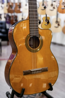 Takamine GC3CE NAT G Series Classical Nylon String Cutaway Acoustic/Electric Guitar Natural Gloss